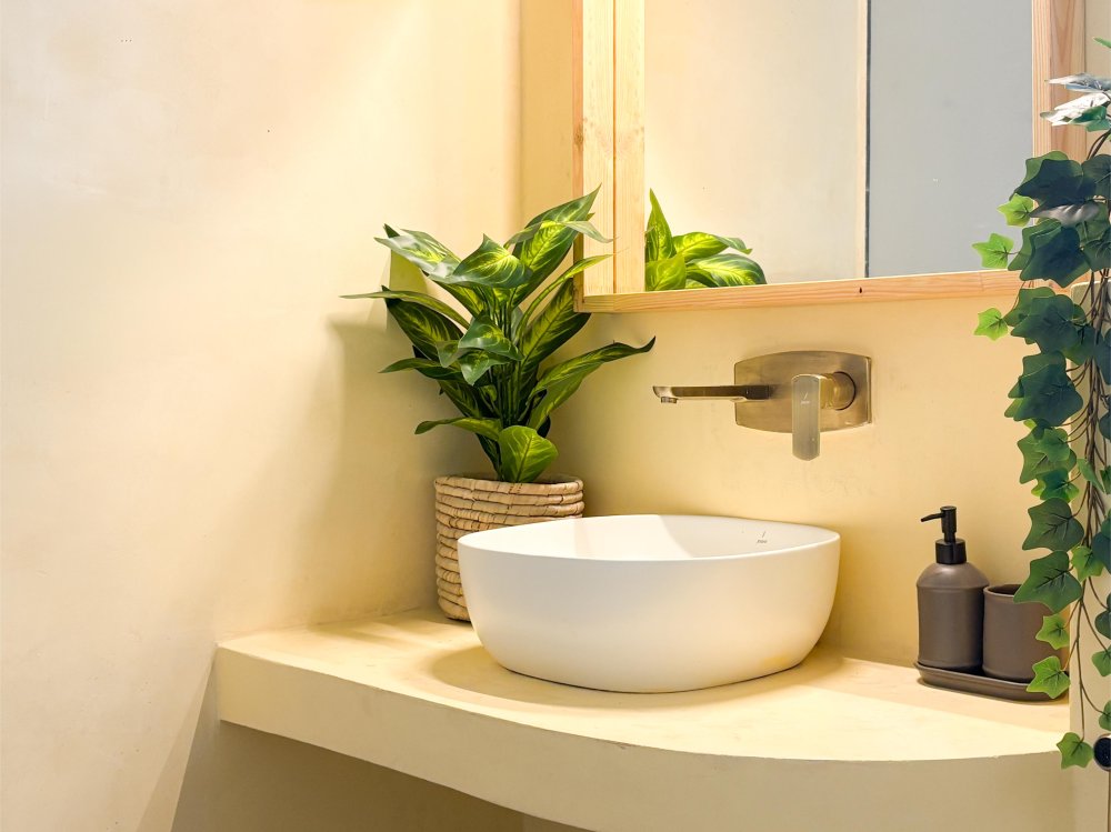 Bathroom amenities