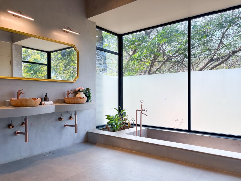 Bathroom amenities